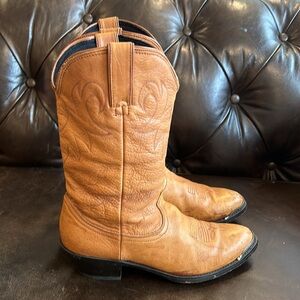 Durango Women’s Cowboy Boots size 8